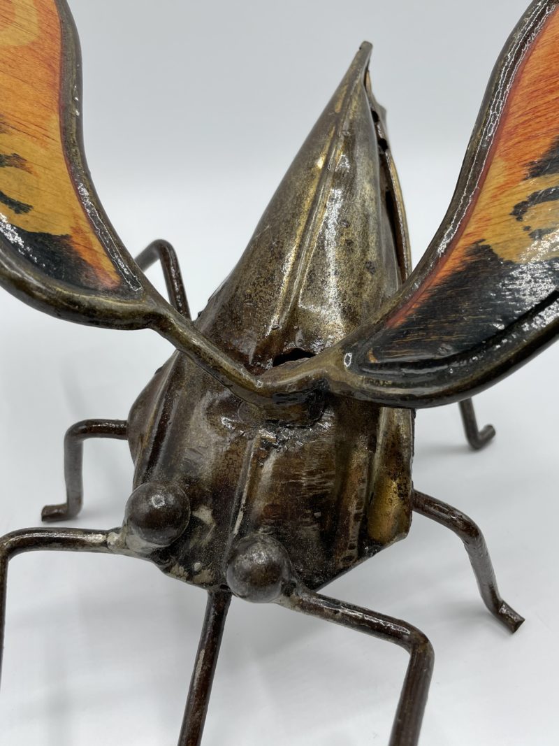 Sculpture insecte papillon métal et bois – Image 3