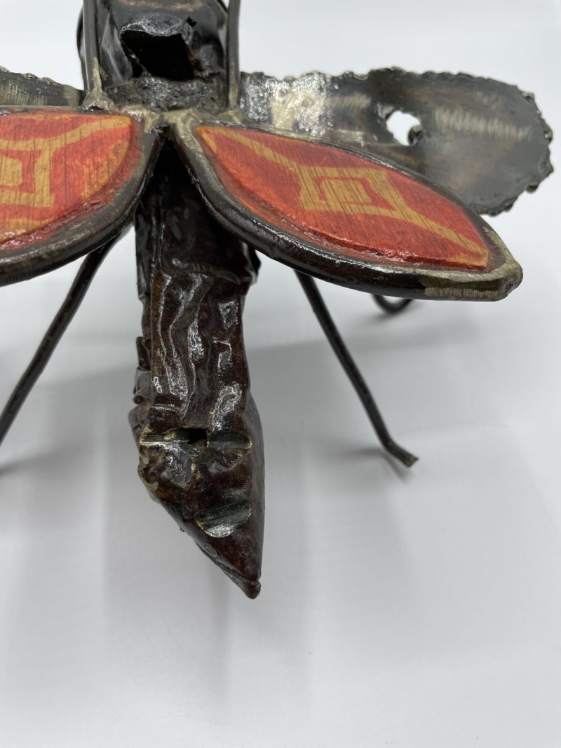 Sculpture métal papillon rouge – Image 2
