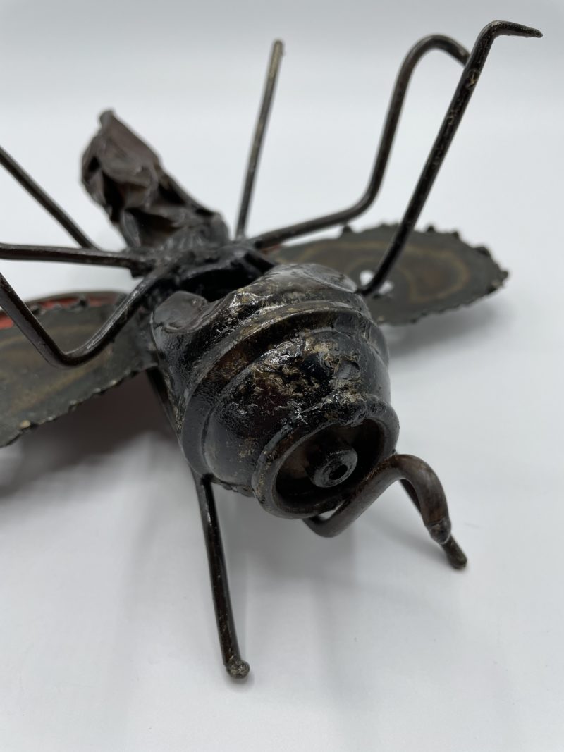 Sculpture métal papillon rouge – Image 4