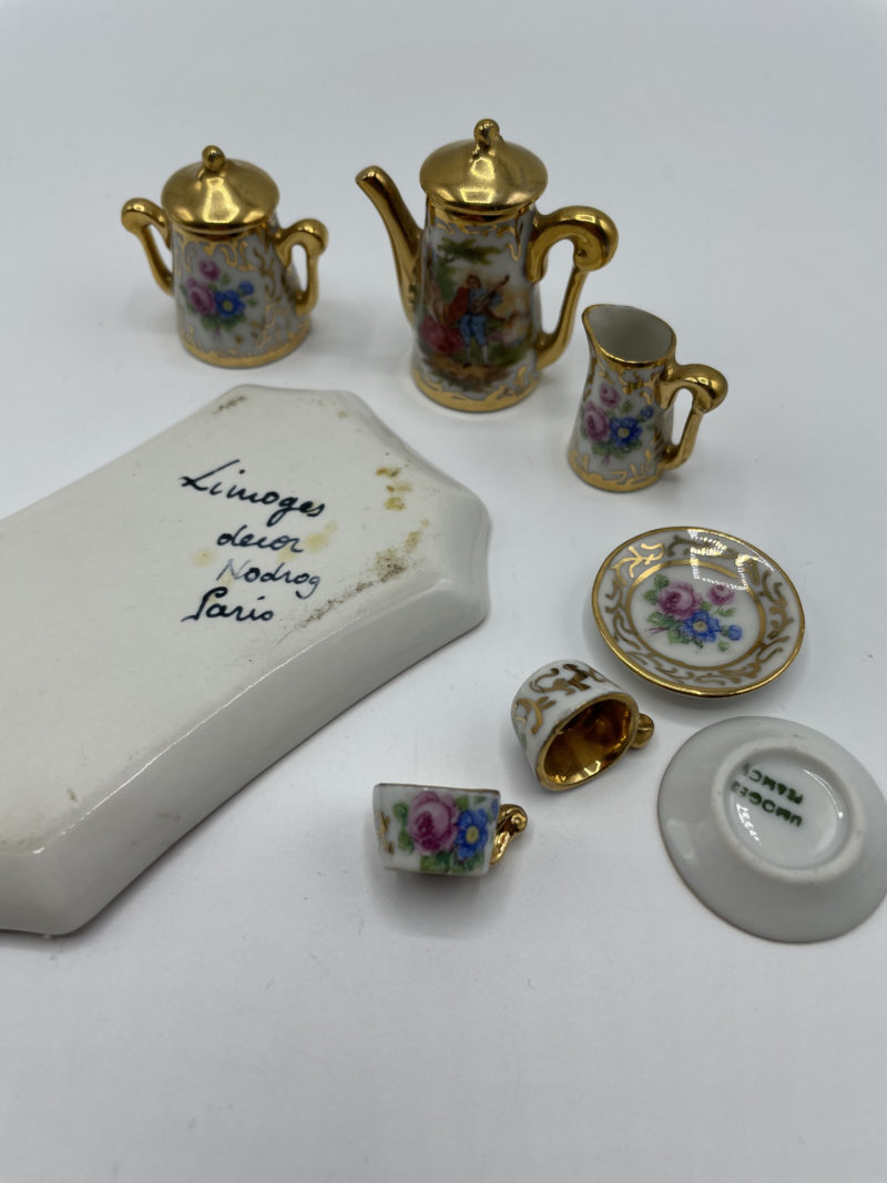 Petite dînette de poupée en porcelaine de Limoges – Image 3