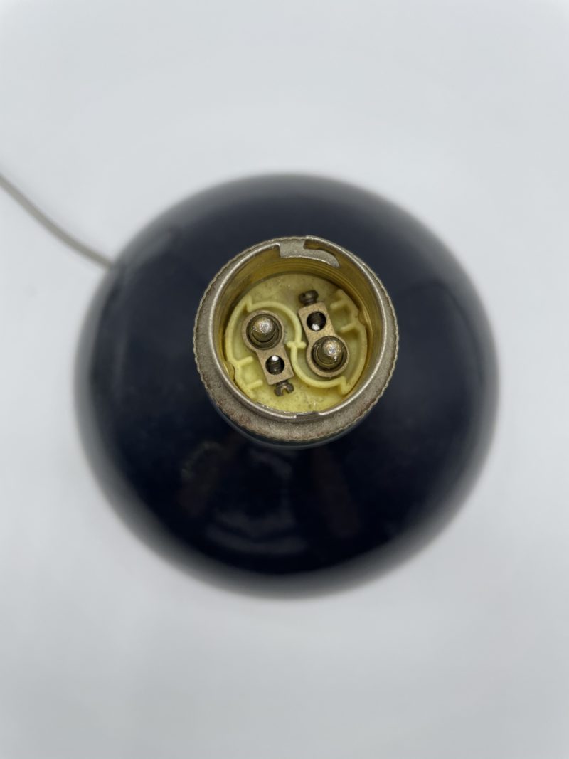 Lampe en terre cuite émaillée bleu marine – Image 2
