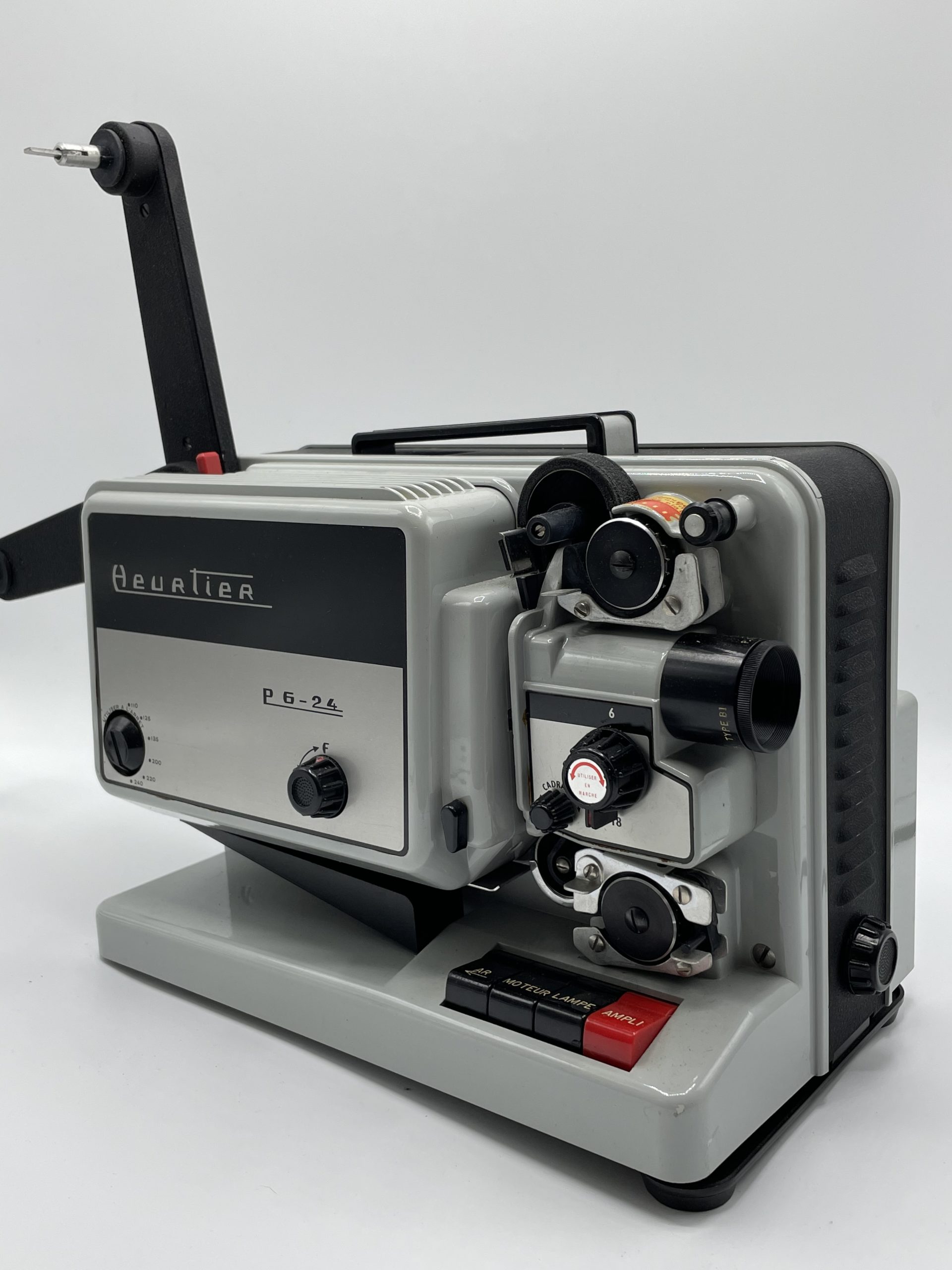 Projecteur bi film super et 8mm HEURTIER P6 - Ressourcerie Histoires Sans  Fin