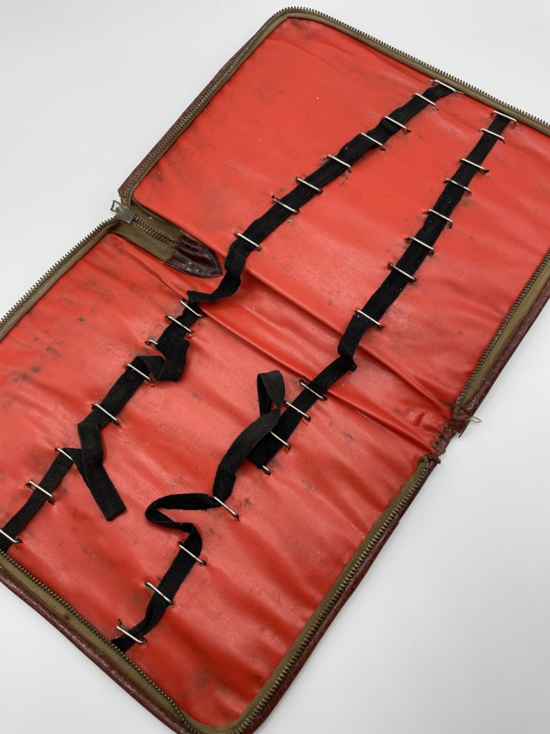 Pochette plate chemise cuir bordeaux – Image 3