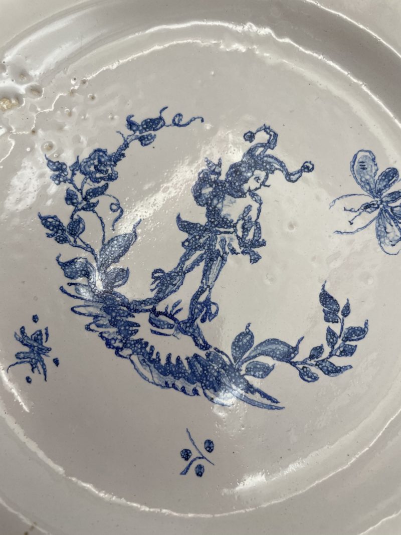 Duo d'assiettes de collection bleues et roses – Image 6