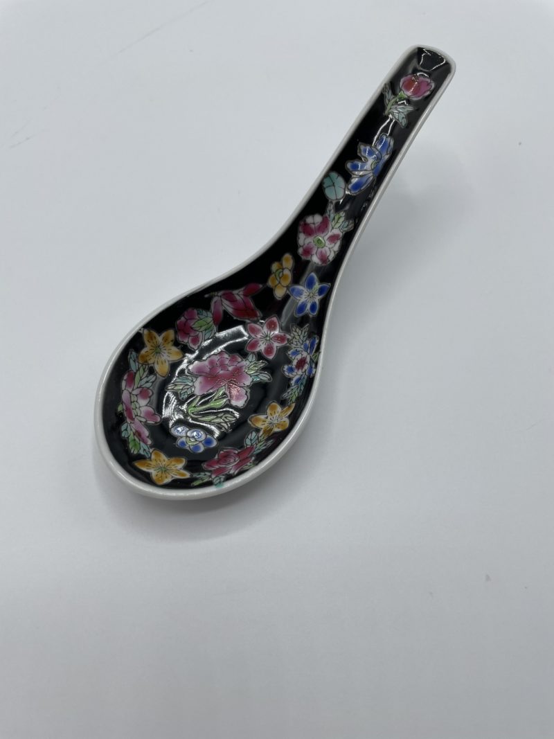 Lot de 7 cuillères à soupe chinoises noires – Image 2