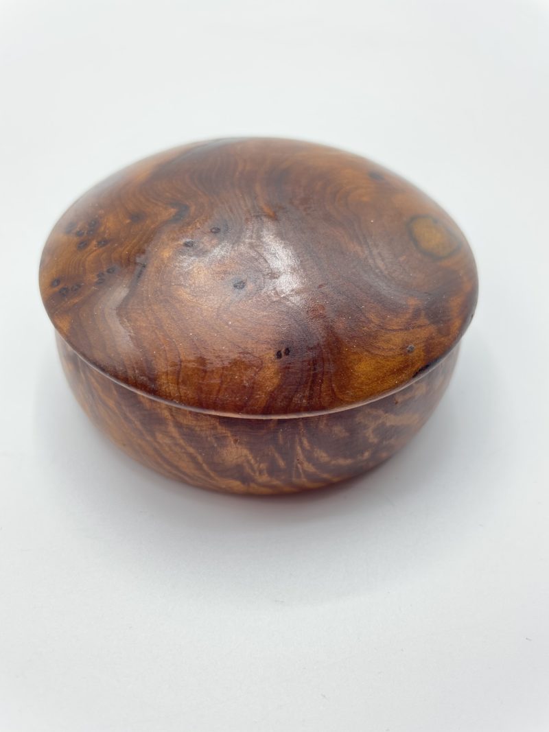 Petite boîte en bois laqué – Image 2