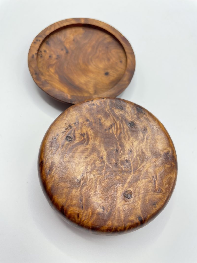 Petite boîte en bois laqué – Image 3