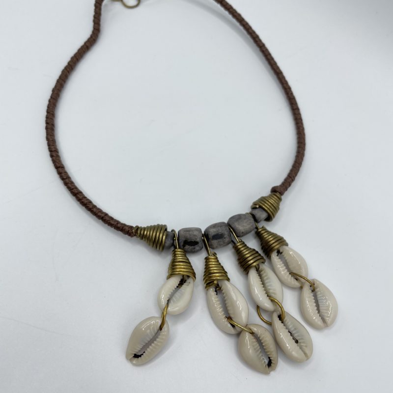 collier coquillage