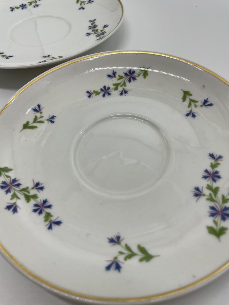 Tasses et soucoupes petites fleurs bleues vintage – Image 4