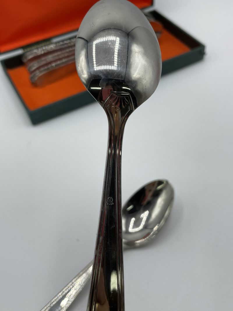 Coffret de 8 cuillères à soupe Guy Degrenne – Image 4
