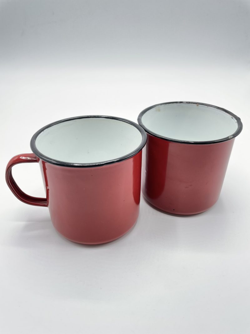 mug emaille rouge vintage