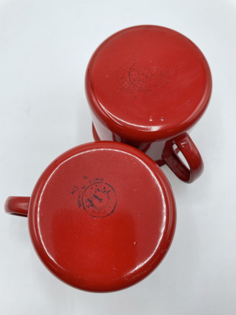 Duo de 2 tasses vintage émail rouge – Image 5