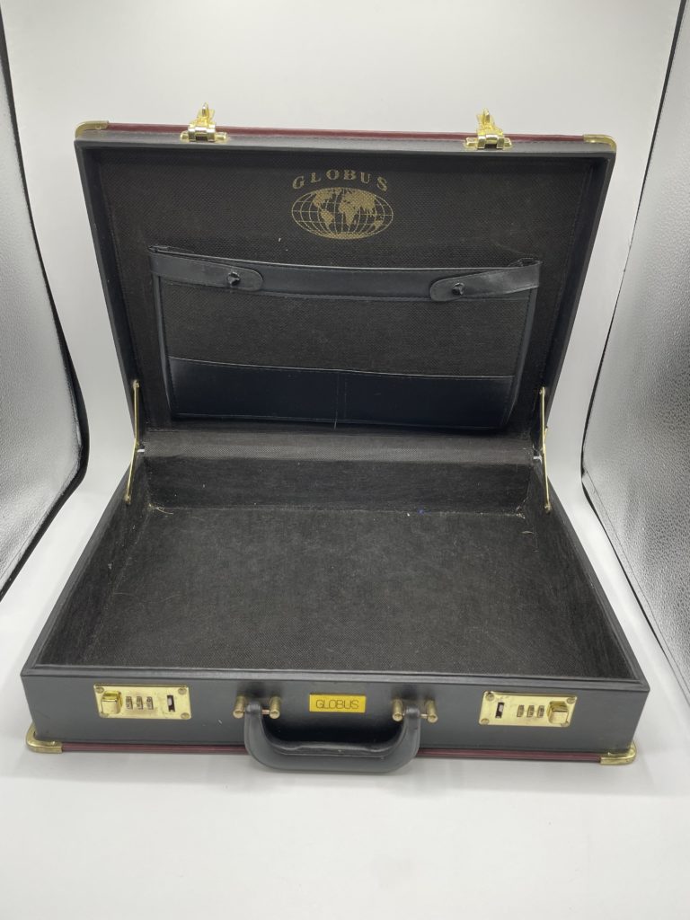Coffret valise a couverts vintage GLOBUS Ressourcerie Histoires Sans Fin