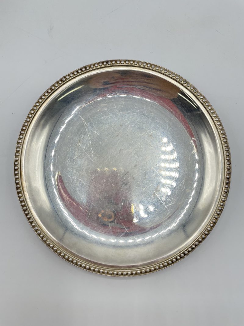 Petite assiette en argent perlée – Image 3