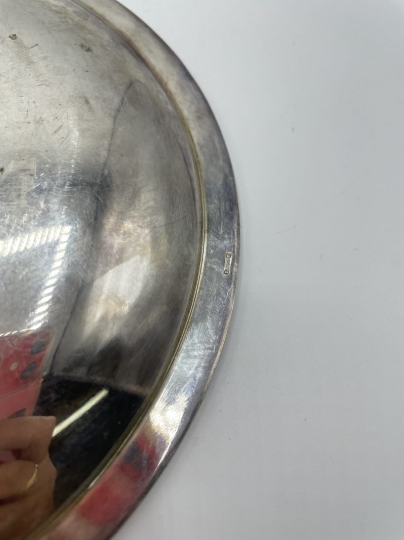 Petite assiette en argent perlée – Image 2