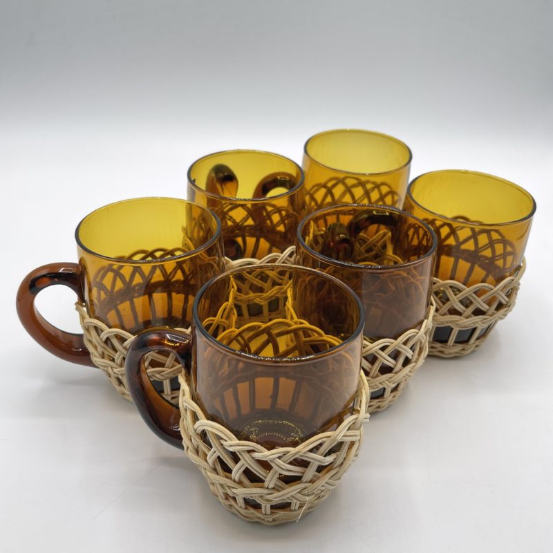 verres vintage rotin ocre