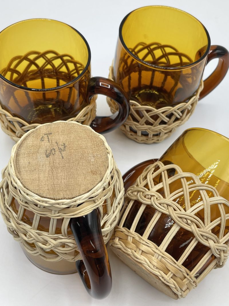 Lot de 6 tasses vintage en rotin – Image 2