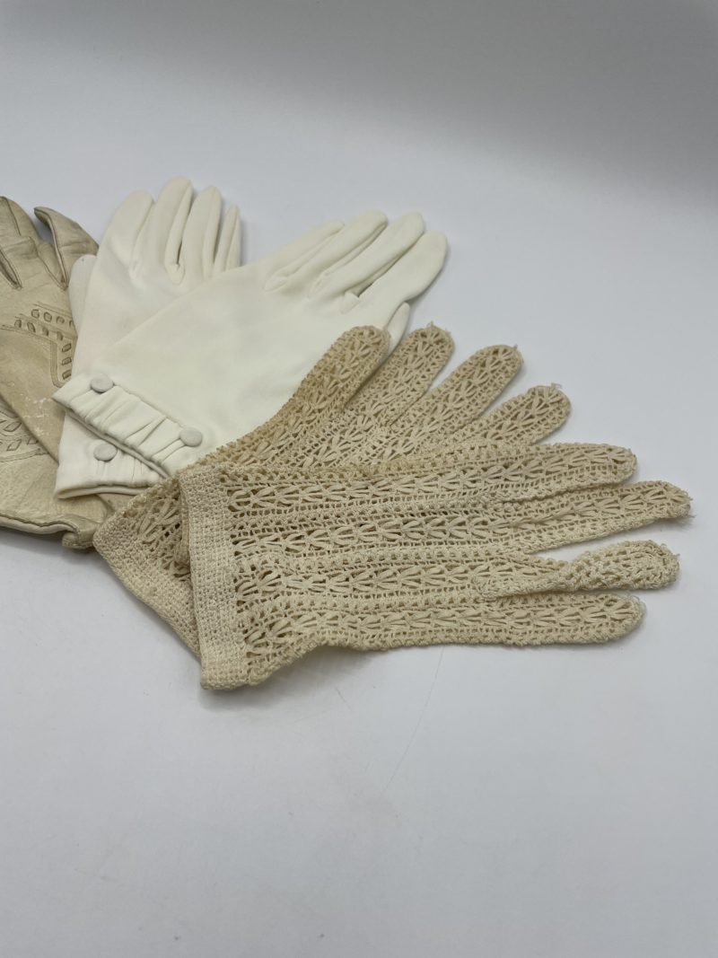 Trio paires de gants femme vintage blanc et écru – Image 2