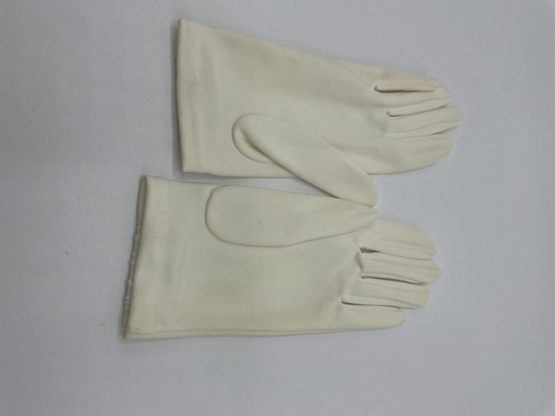 Trio paires de gants femme vintage blanc et écru – Image 11