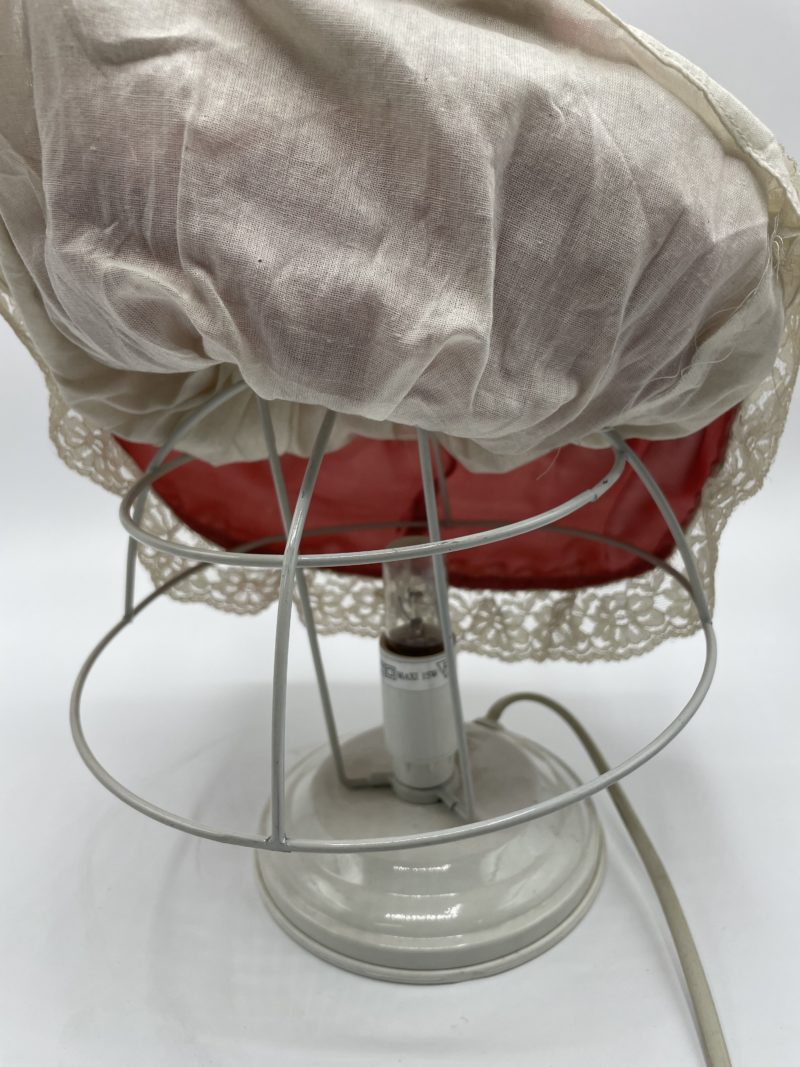 Lampe poupée en porcelaine – Image 4