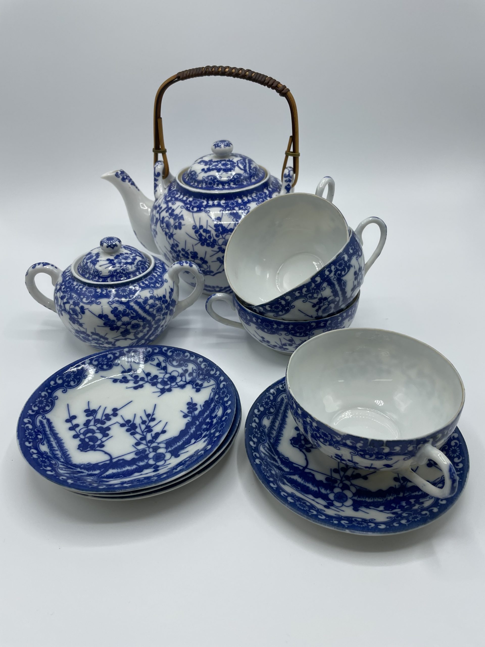 Service à thé porcelaine japonaise bleu - Ressourcerie Histoires Sans Fin