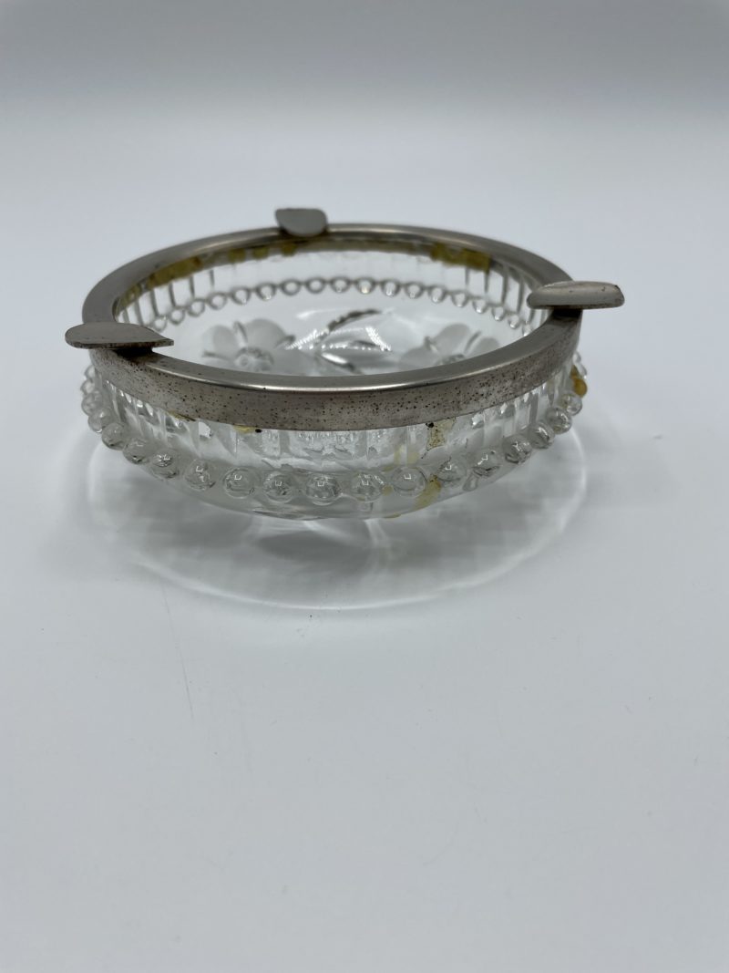 Cendrier vintage en verre et cerclage métallique – Image 5