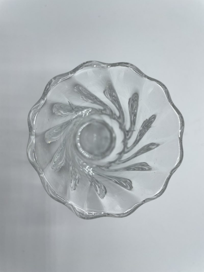 Petit bibelot à pied BACCARAT – Image 3