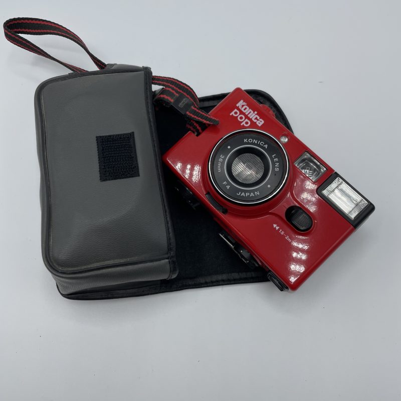 boitier photo vintage retro konica pop rouge