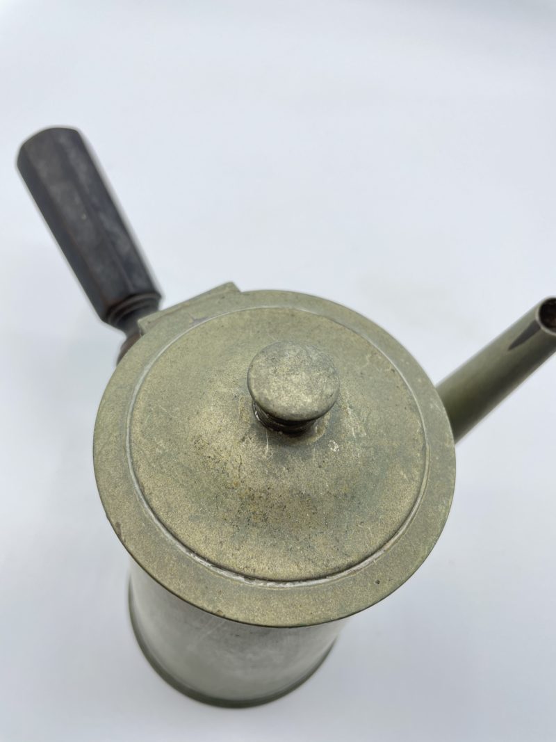 Chocolatière vintage en métal GOMBAULT – Image 3