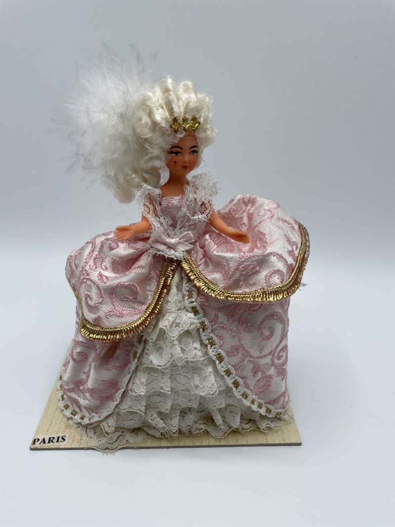 Collection poupées vintage souvenirs de voyage – Image 18