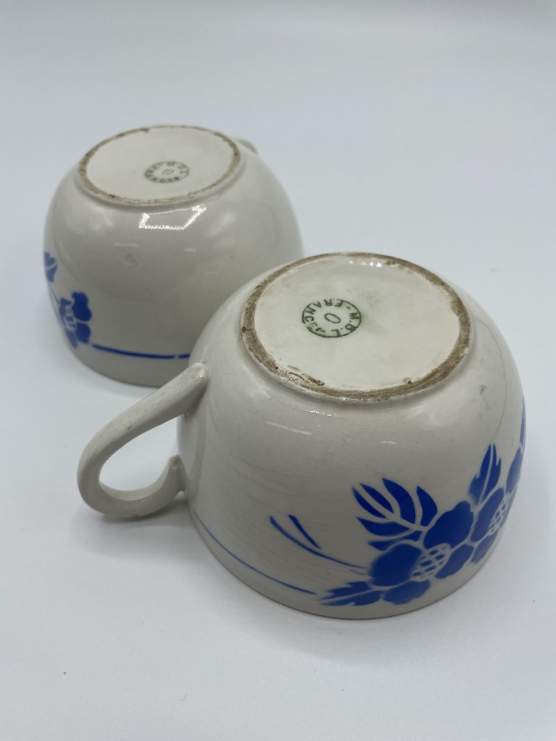 Duo tasses à café en faïence fleurs bleues vintage – Image 7