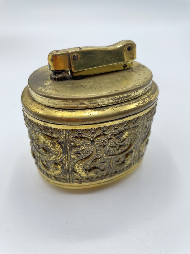 Boite à tabac et briquet vintage – Image 2