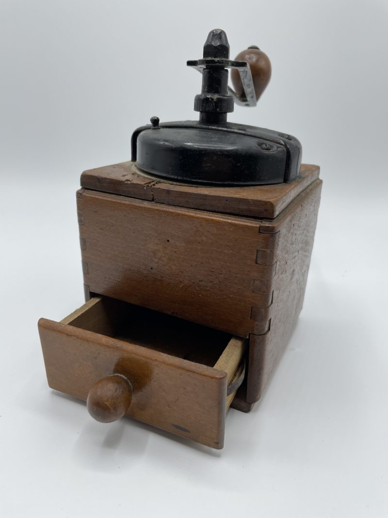 Moulin à café vintage en bois – Image 2