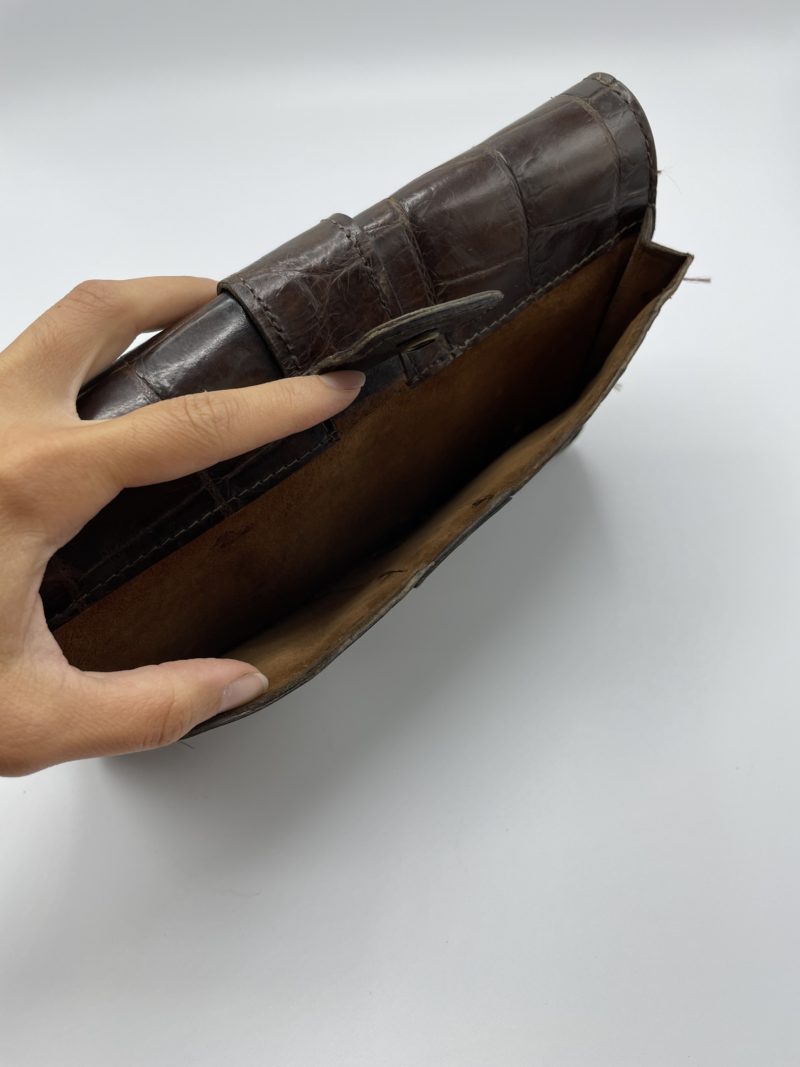 Pochette en cuir vintage style crocodile chocolat – Image 6
