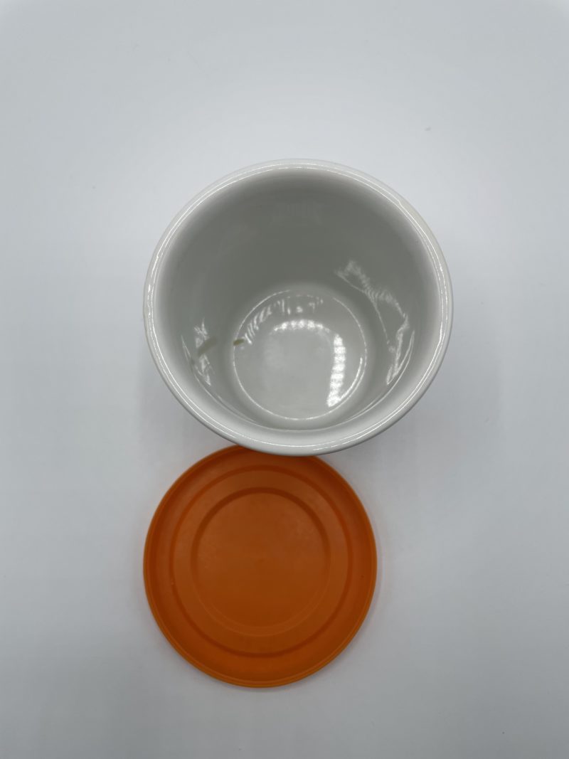 Pot à confiture vintage en porcelaine Revol et couvercle ARCOPAL orange – Image 3