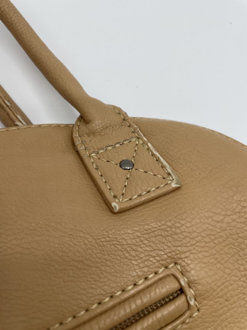 Sac à main en cuir souple beige MAC DOUGLAS – Image 17