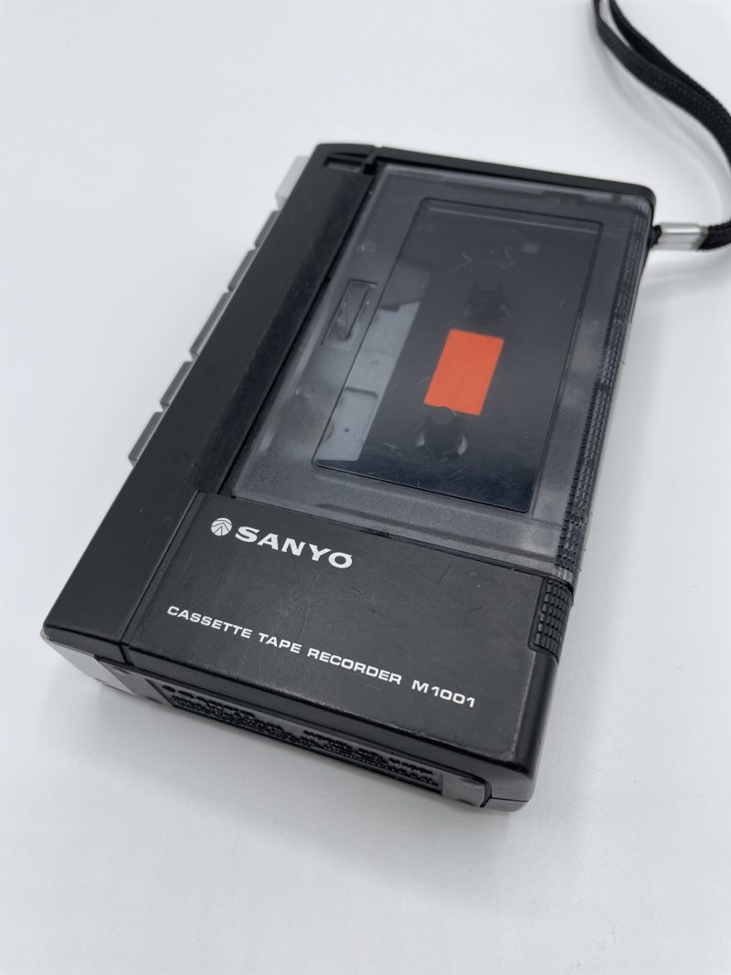enregitreur cassette vintage sanyo tape recorder m1001
