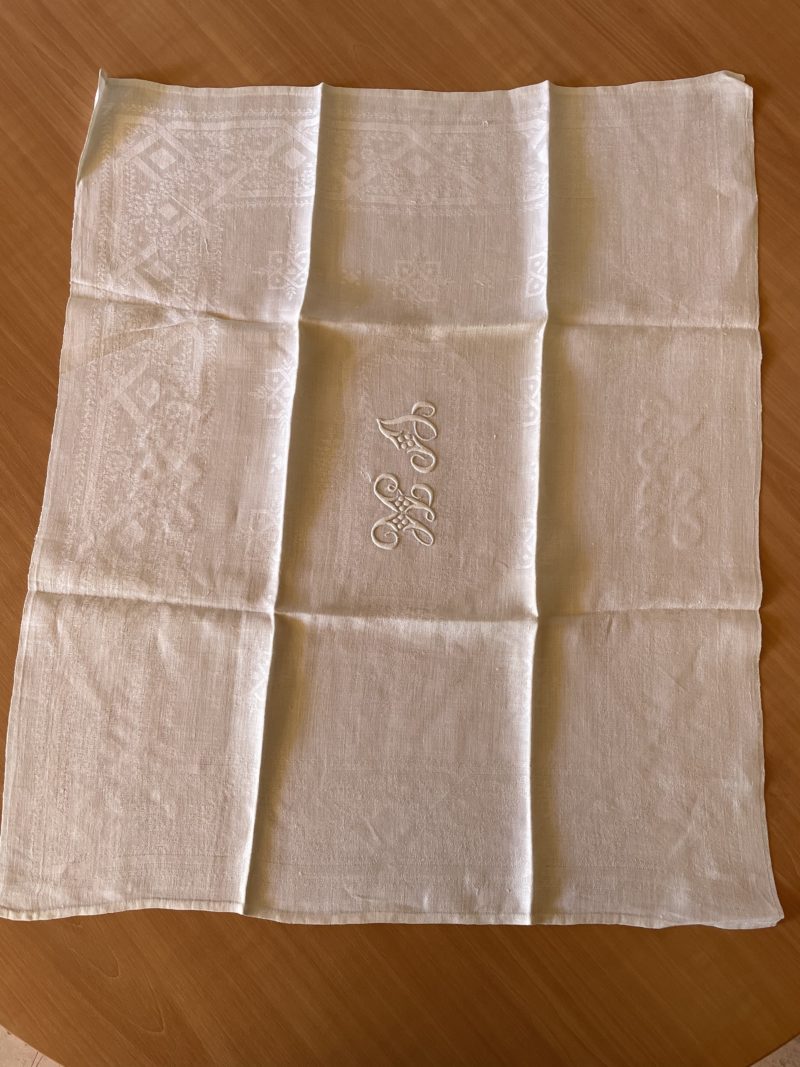 Serviette de table vintage monogrammes – Image 3