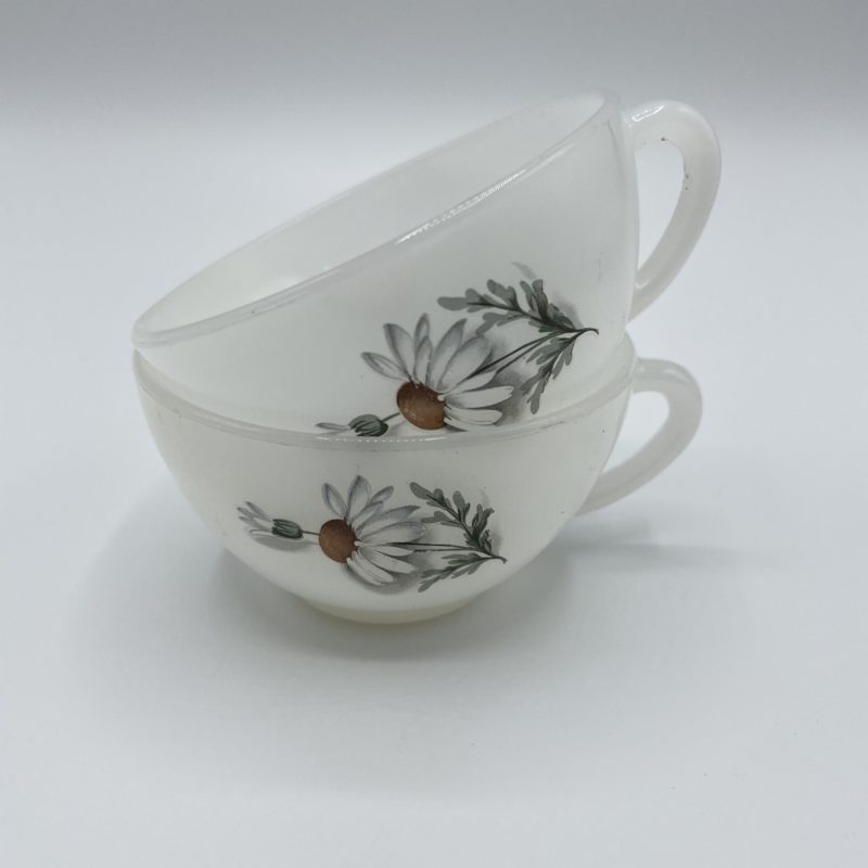 tasse arcopal vintage marguerite