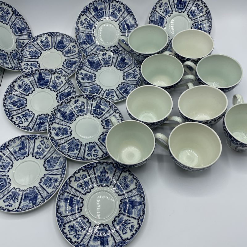 tasses soucoupe bleu hollande vintage vaisselle