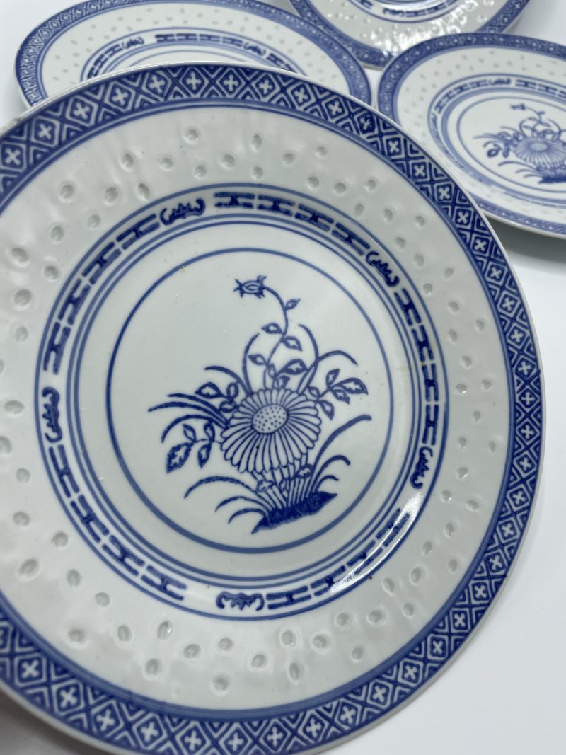 Lot 4 assiettes plates motif coquillages, bowlia Couleur bleu