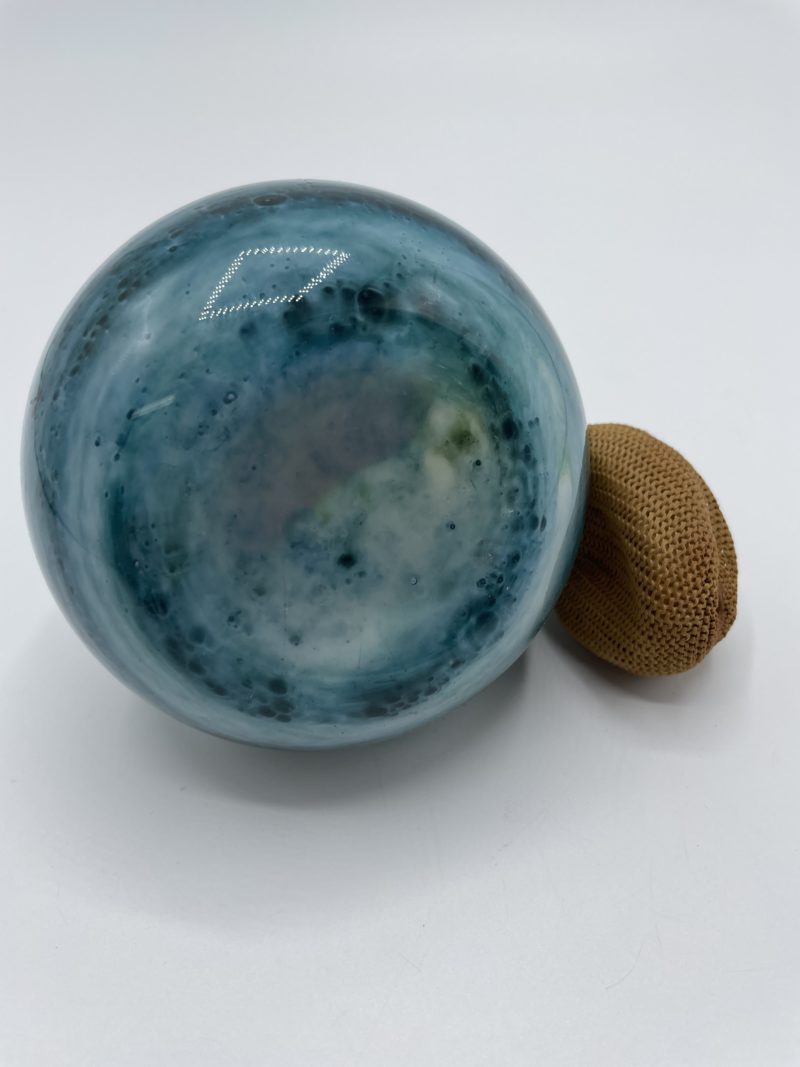 Vaporisateur pour parfum ancien vintage en verre boule Marcel et Franck – Image 3