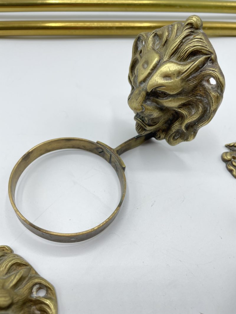 Lot patères et porte serviette vintage pour salle de bain lion en étain doré – Image 5