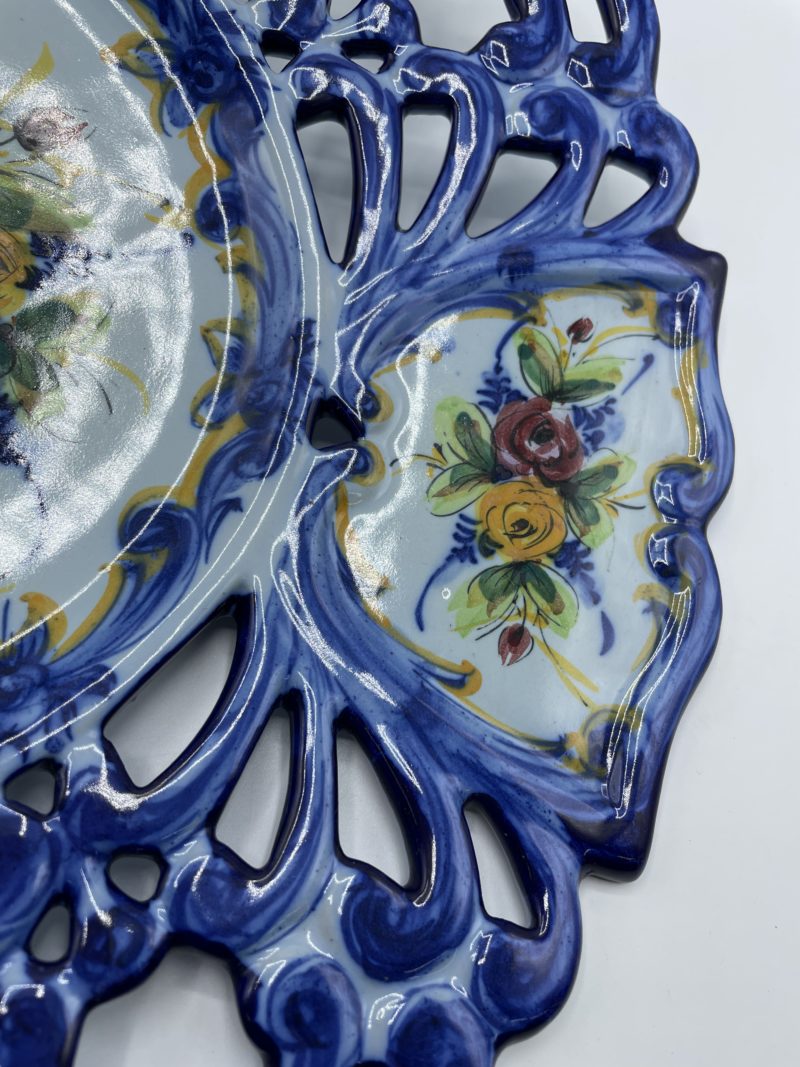 Grand plat rond décoratif ou corbeille à fruits en émail du Portugal – Image 2