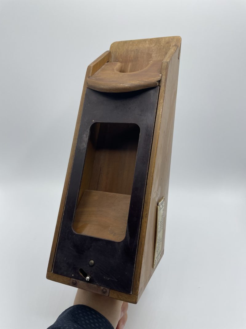 Sabot de croupier et boîte de jeux de cartes en cuir Le Tanneur – Image 6