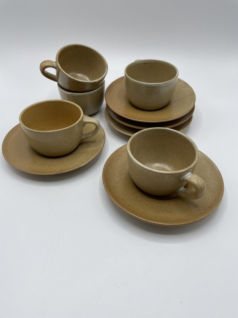 Service tasses à café et soucoupe vintage en grès – Image 3