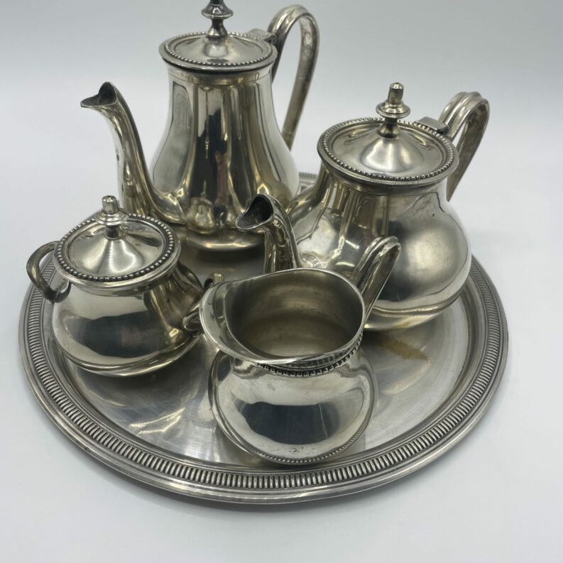 Service à thé et café vintage 5 pièces en métal argenté Médard