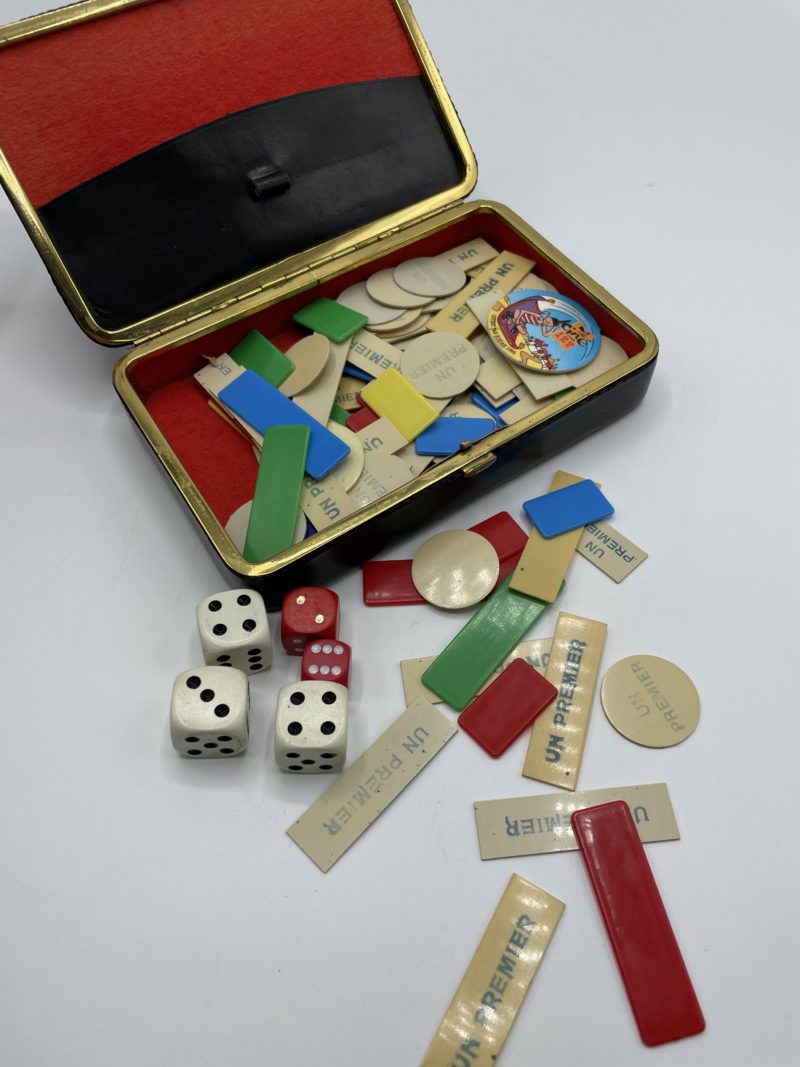 boite vintage jeu collection jeton poker