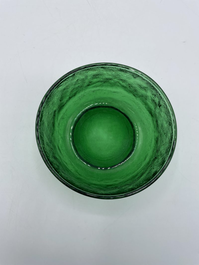 Petit bol vintage en verre vert style Arcoroc – Image 2