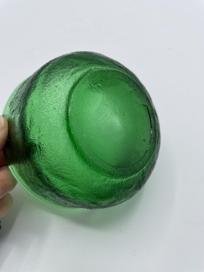 Petit bol vintage en verre vert style Arcoroc – Image 3